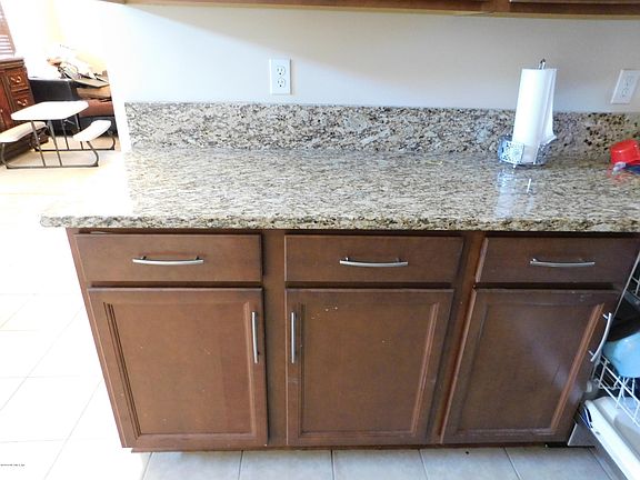 3rd image of 10924 Stanton Hills Dr E