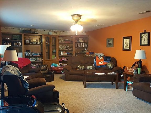 2nd image of 3275 County Road 4105