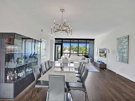 5th image of 20 Isle Of Venice Dr APT 302