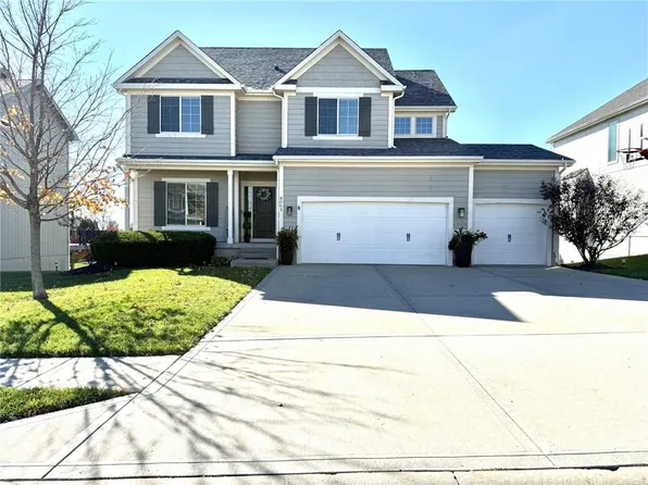 8063 NE 100th Pl, Kansas City, MO 64157