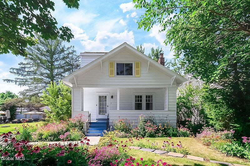2nd image of 14 Bogardus Road