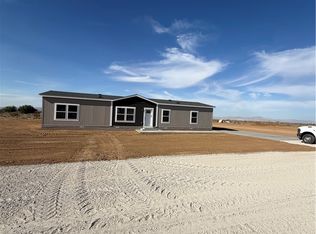 12823 Atsina Rd, Phelan, CA 92371