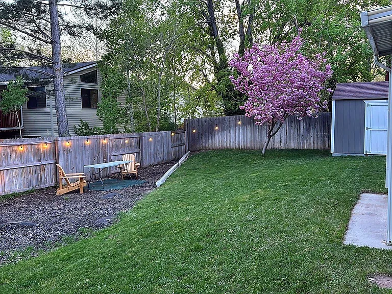 3350 E Rexford Pl — Photo 2