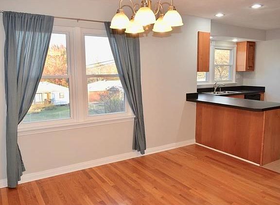 3rd image of 9431 Koerber Ln
