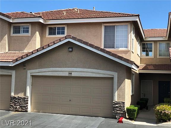 3rd image of 9901 Trailwood Dr APT 1042