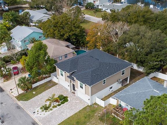 3rd image of 107 Sunrise Dr
