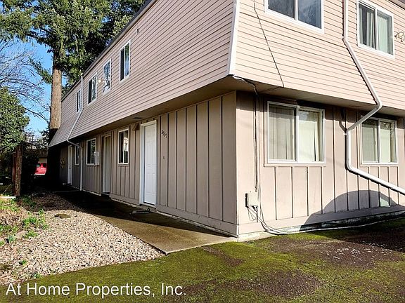 3rd image of 2534 NW Coolidge Way #3702428