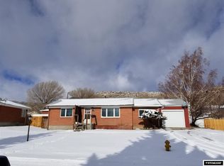 217 El Rancho Dr, Rawlins, WY 82301