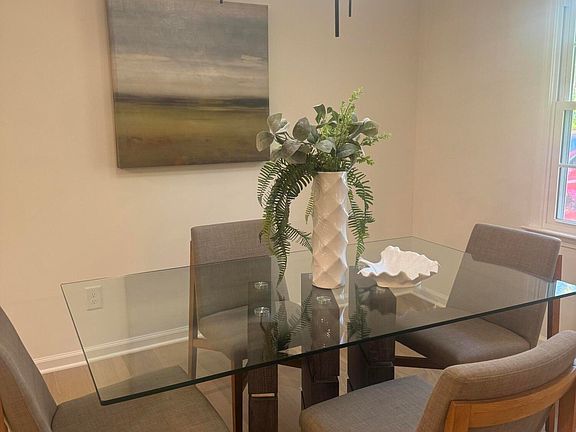 3rd image of 3509 Morningside Dr