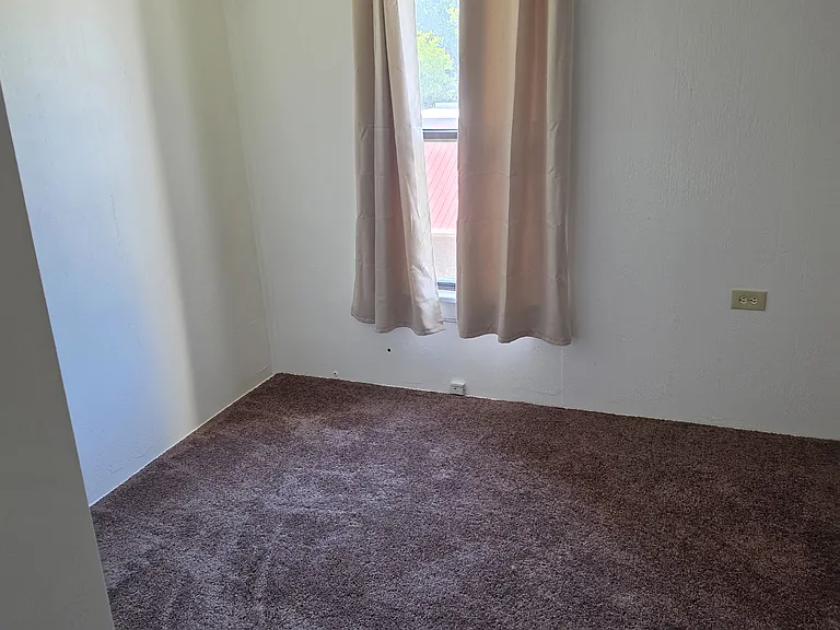 926 High St — Photo 12