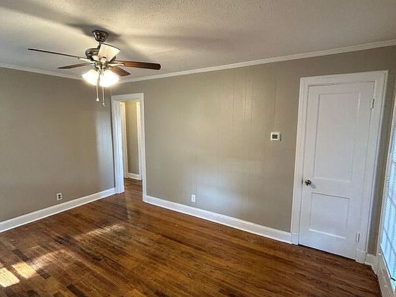 4th image of 1800 N 19th St