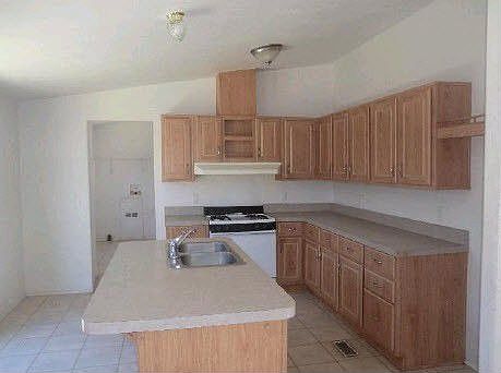 4th image of 3251 E Palomino Ln