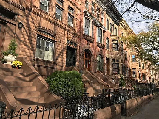 Rented by Corcoran | media 21