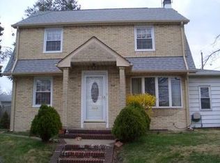 574 Midland Ave, Garfield, NJ 07026