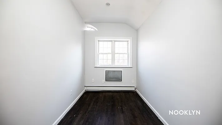 Rented by Nooklyn NYC LLC | media 34