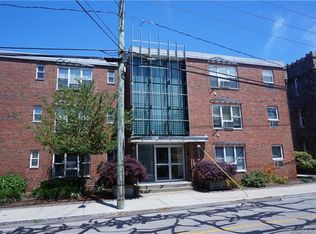 184 Pequot Ave UNIT 203, New London, CT 06320