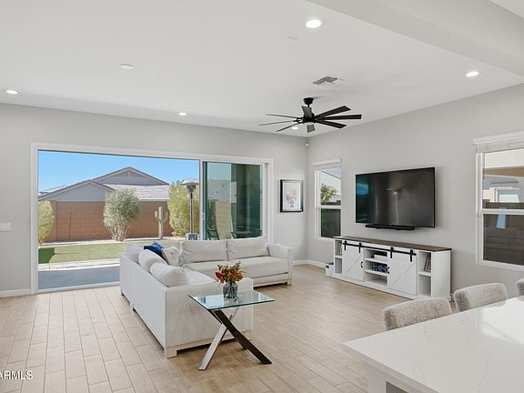 3rd image of 6035 E QUAIL Avenue