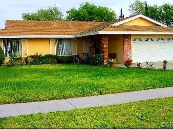 9063 Rosecrest Dr, Fontana, CA 92335