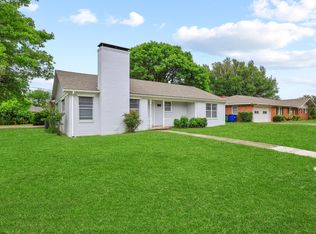 218 Texoma Dr, Whitesboro, TX 76273