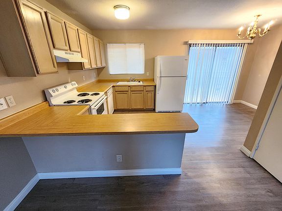 5th image of 5205 Gray Ln APT D