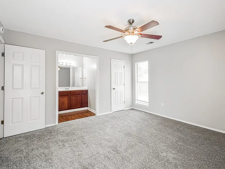 10378 Yates Dr — Photo 10