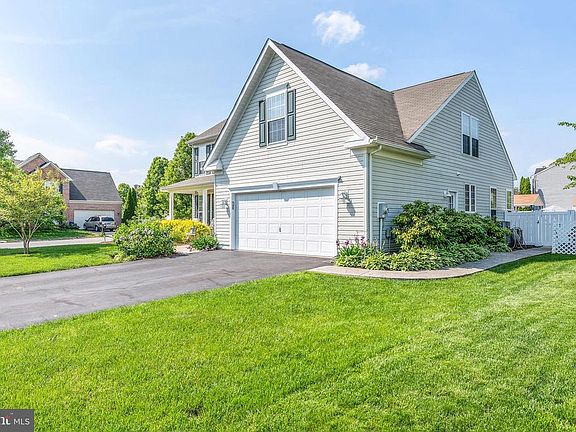4th image of 203 Lurgan Ln
