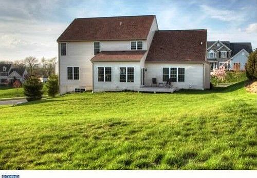 4th image of 5 Sweetwater Ln