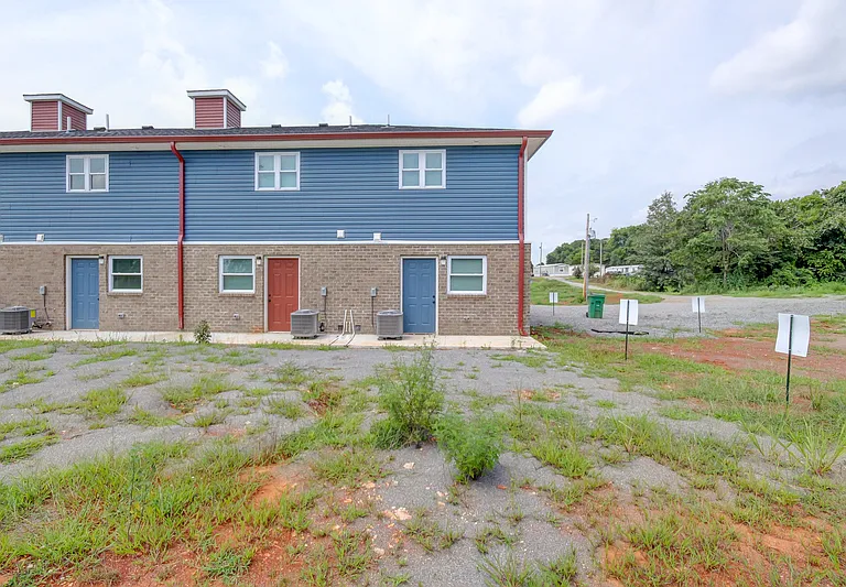 199 Seays Rd #25F — Photo 27