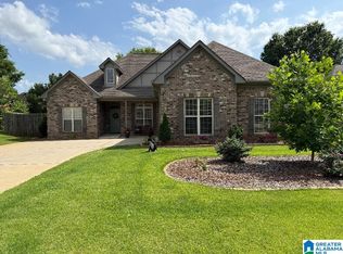 137 Tanglewood Dr, Alabaster, AL 35007