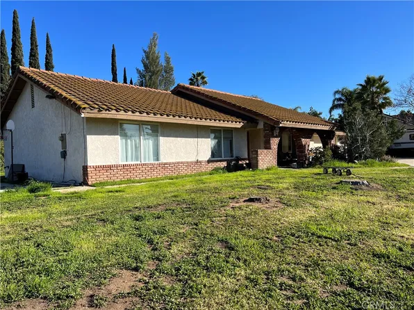 18525 Hibiscus Ave, Riverside, CA 92508