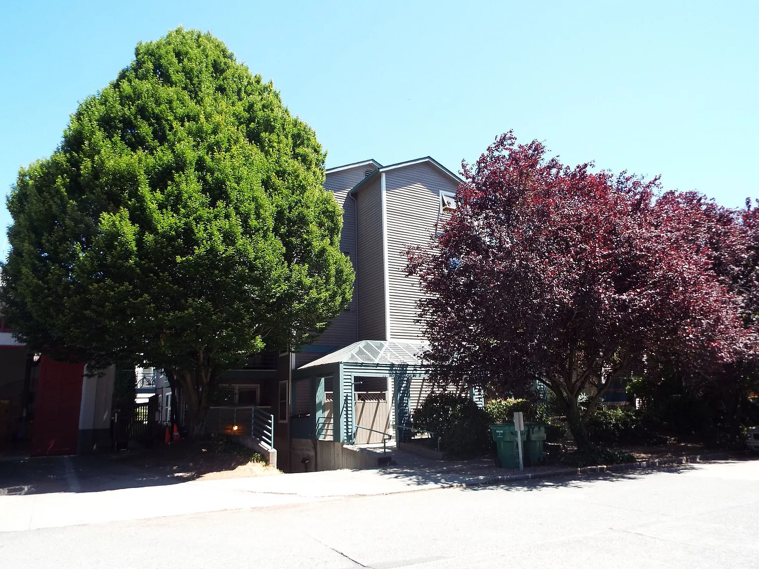 Oswego Apartments - Located on the east banks of Green Lake — Photo 4