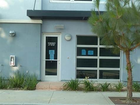 2nd image of 707 N Poinsettia St