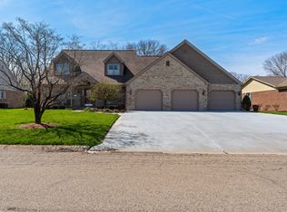 2534 Chestnut St, Columbus, IN 47201