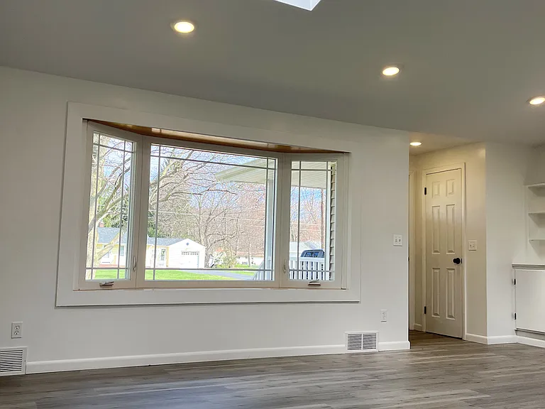 4803 Lyell Rd — Photo 9