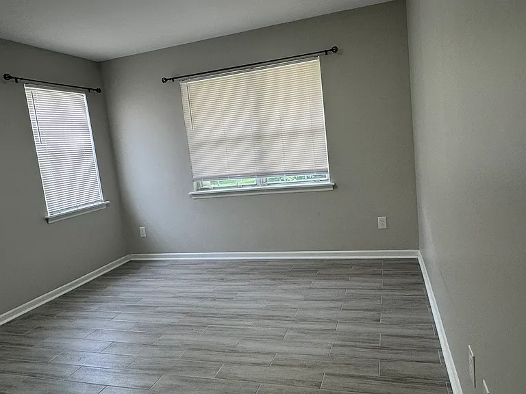 7801 Renaissance Ct — Photo 16