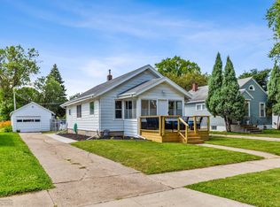 1438 12th Ave S, Fargo, ND 58103