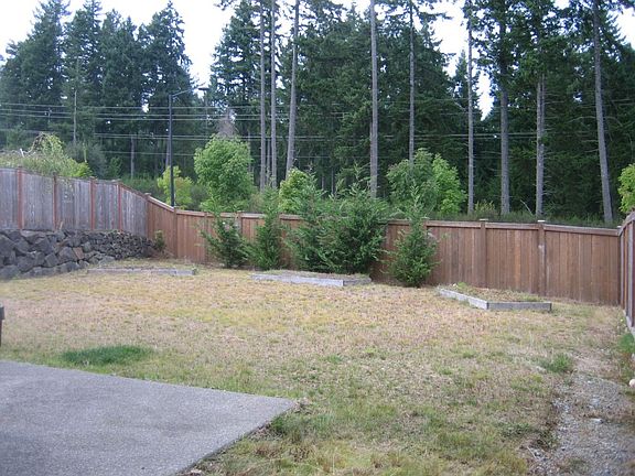 2nd image of 7832 Greenview Dr NE