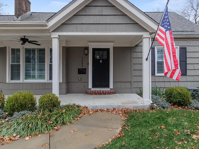 7343 Rosewood St — Photo 4