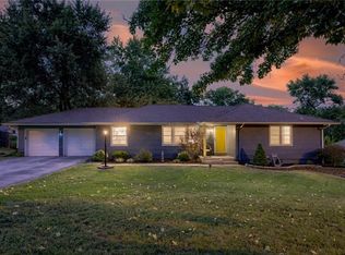 1008 W 100th St, Kansas City, MO 64114