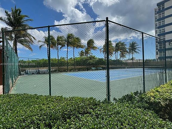 5th image of 2080 S Ocean Dr APT 308