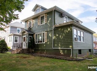 883 Ray Ave, Ridgefield, NJ 07657