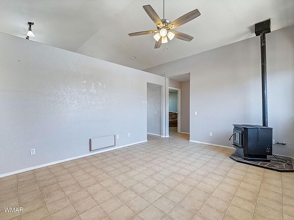 4th image of 160 S Country Club Dr