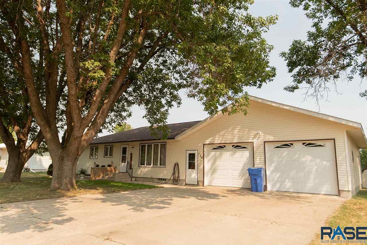 114 S Steen St, Steen, MN 56173 Zillow