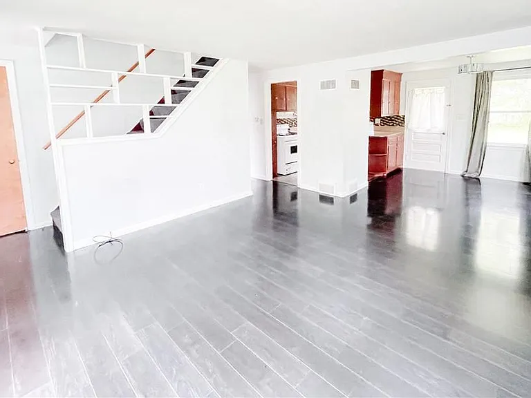 325 Homewood Dr — Photo 14
