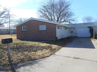 3118 Canterbury Dr, Salina, KS 67401