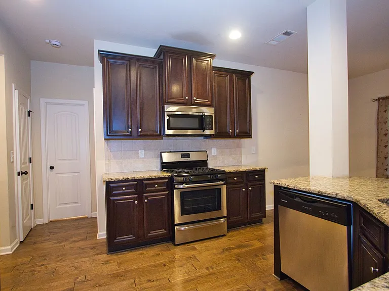 793 Kaitlyn Dr — Photo 15