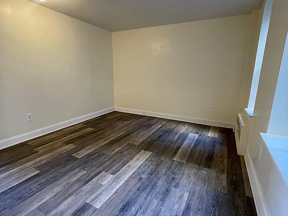 3rd image of 2016 Davidson Ave APT 4B