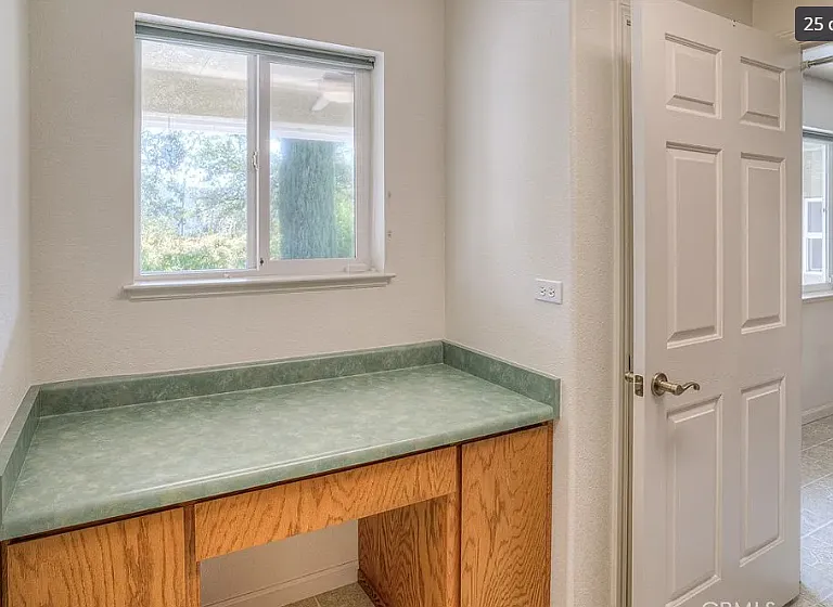 Lodgeview Dr — Photo 11