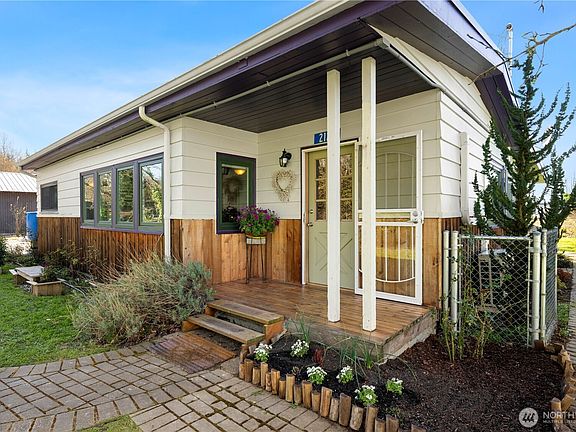 3rd image of 2125 Gunn Road