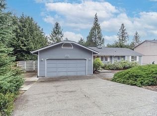 64 Goldfinch Ln, Pt Ludlow, WA 98365